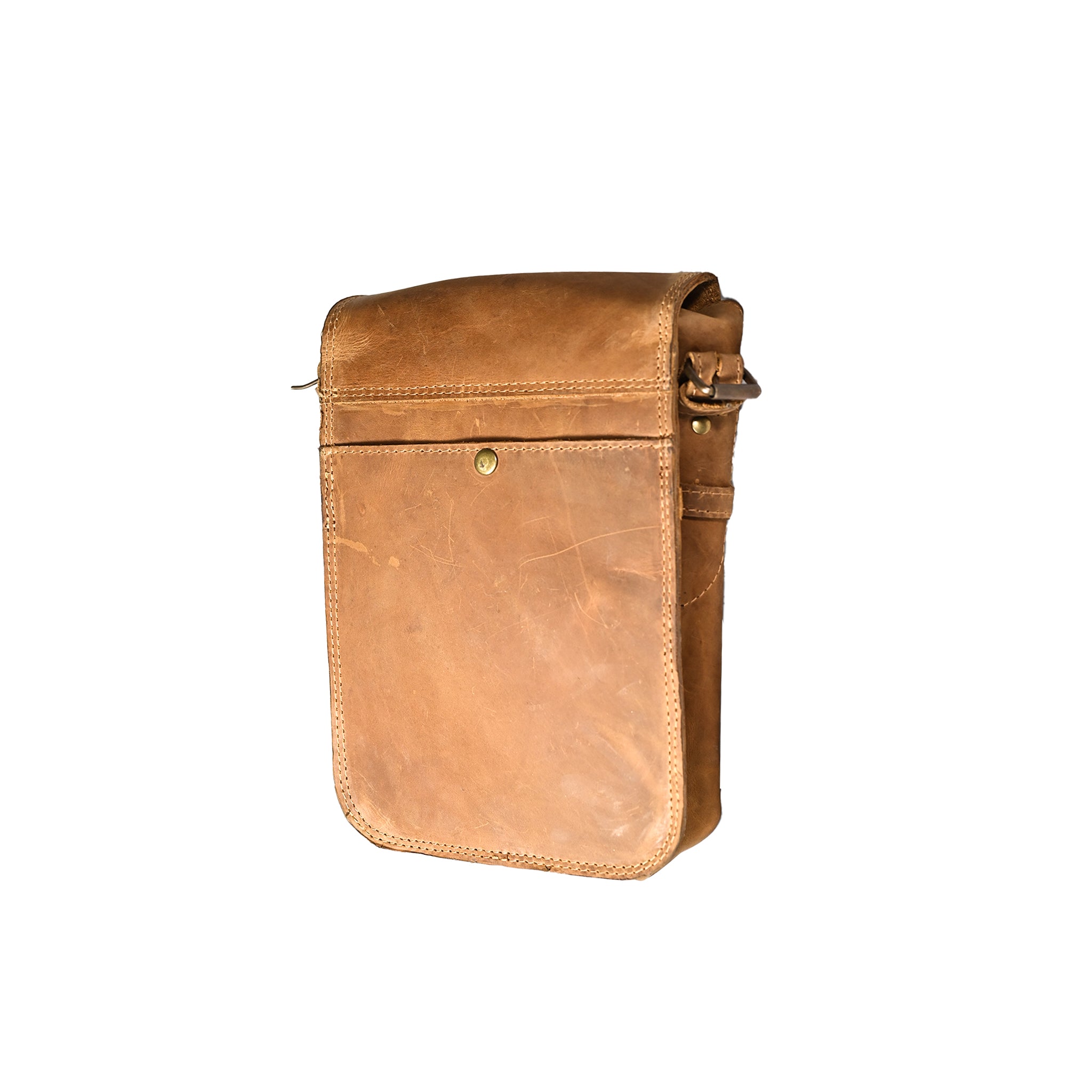 LE-3861 |  Full-Grain Leather Crossbody Bag